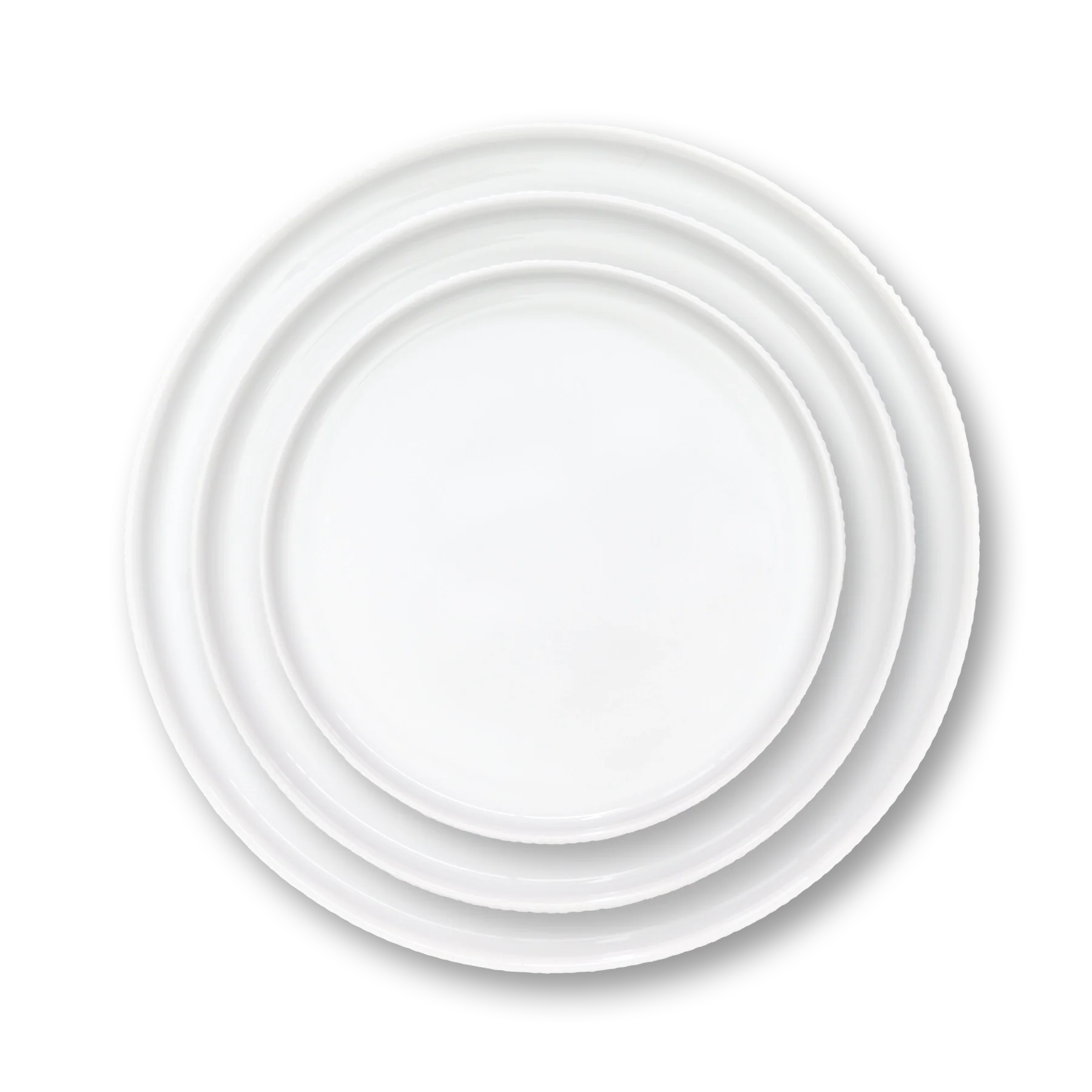 La colección Bernadotte de Georg Jensen, destacando la calidad de la artesanía y el acabado brillante de sus piezas.