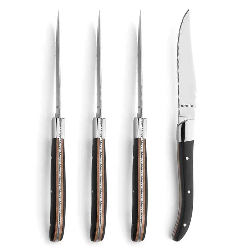 Set de cuchillos steak de acero inoxidable con mango de madera, perfectos para cortar carne.