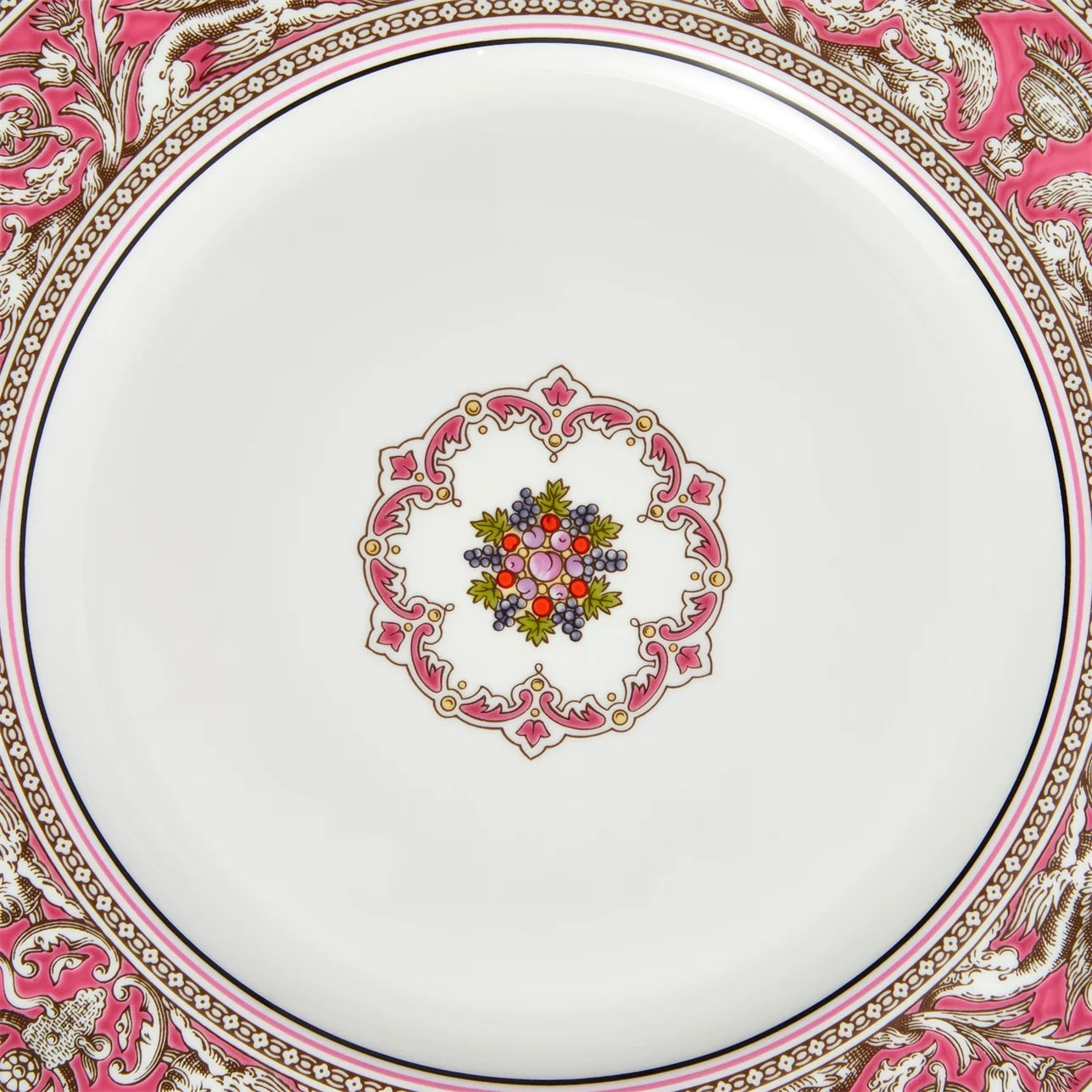 Detalle del diseño icónico del plato florentino fucsia.