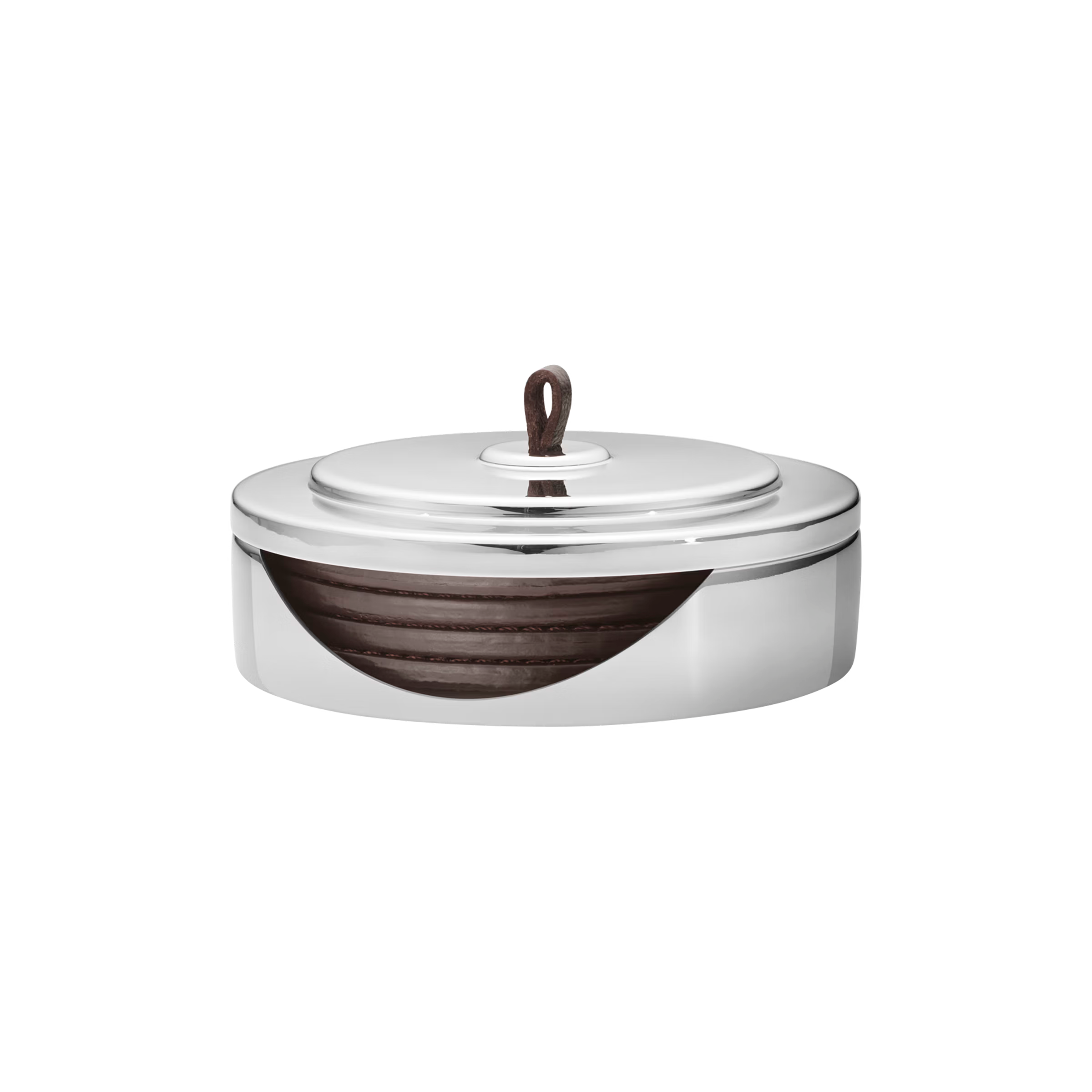 Caja de portavasos Manhattan de Georg Jensen abierta, exhibiendo los finos discos de cuero oscuro con costuras detalladas y la tapa con tirador.