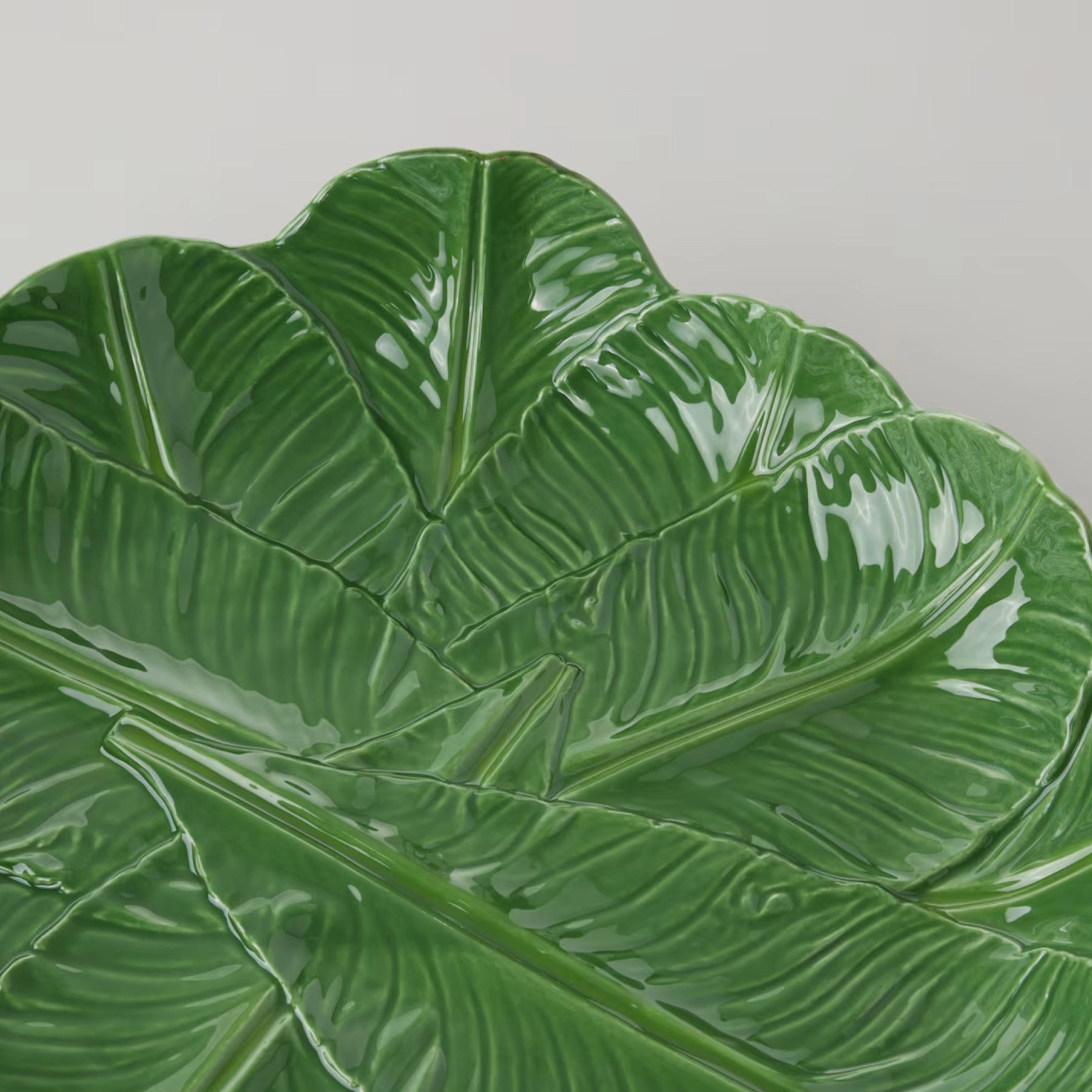 CENTRO DE MESA FOLHAS BANANA DA MEDEIRA