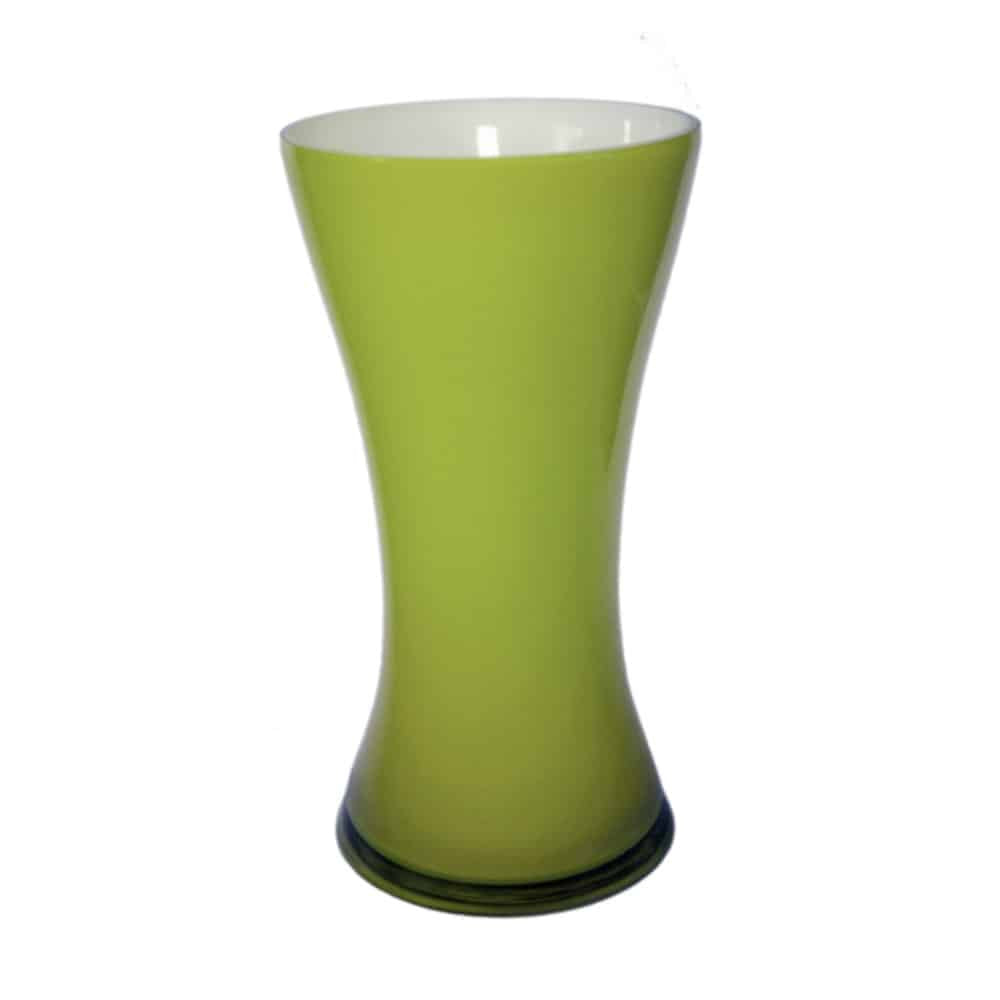 Florero Fiona verde de cristal Paul Nagel elegante y moderno.