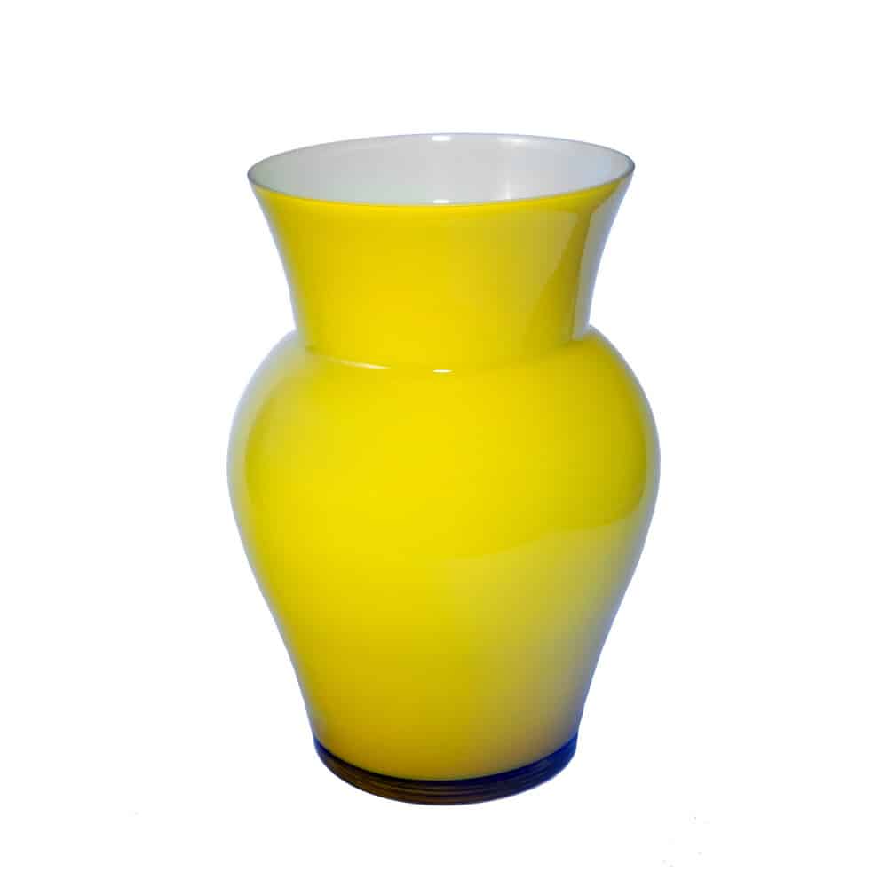 Florero Viola amarillo de cristal Paul Nagel, elegante y moderno.