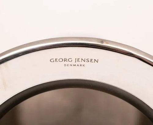 Vajilla de acero inoxidable de Georg Jensen, estilo danés.