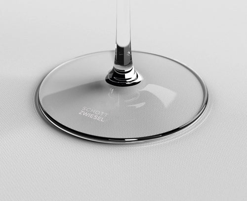 Detalle de la base en una Copa Zwiesel, fabricadas en cristal Tritán.