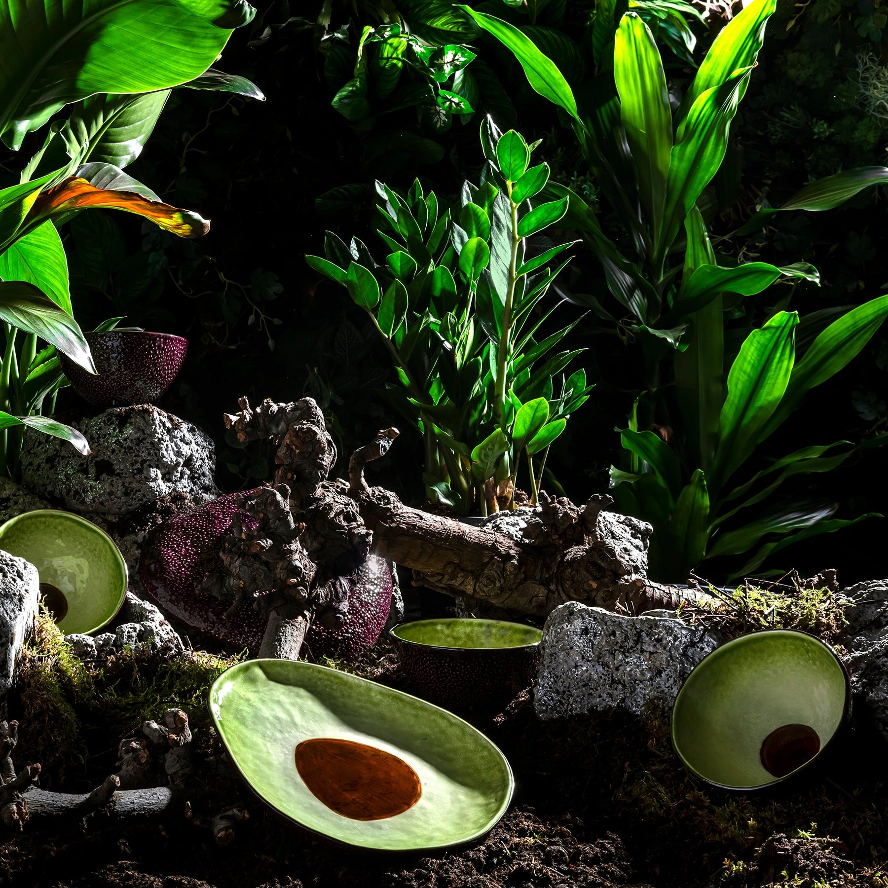 Ensaladera y set vajilla cerámica aguacate tropical pintada a mano