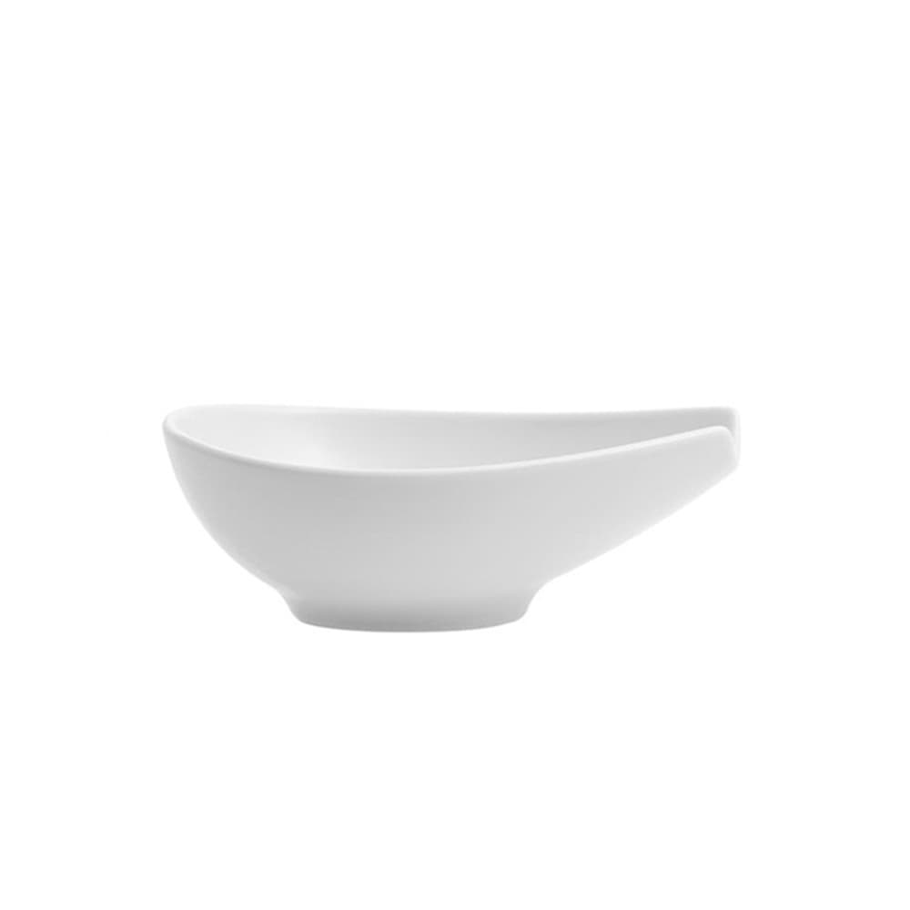 Bowl ovalado mediano Buffet de porcelana blanca en mesa decorada