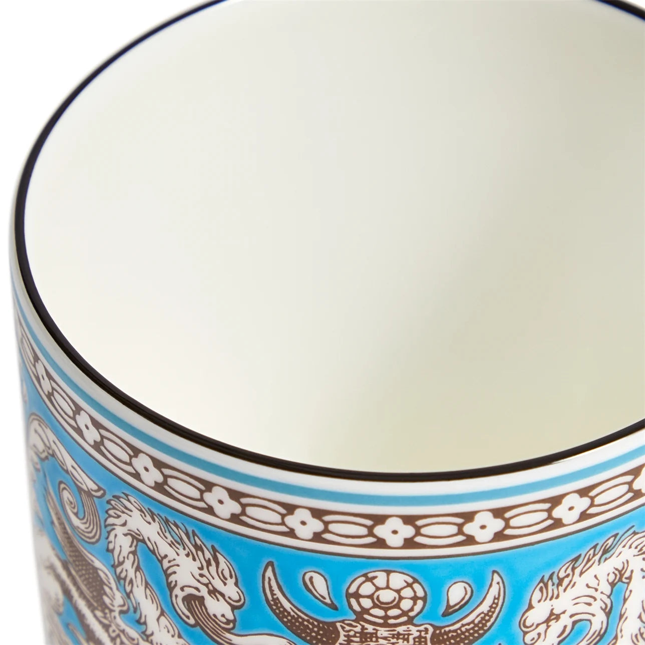 Detalle del diseño Florentine en el Mug Turquesa.