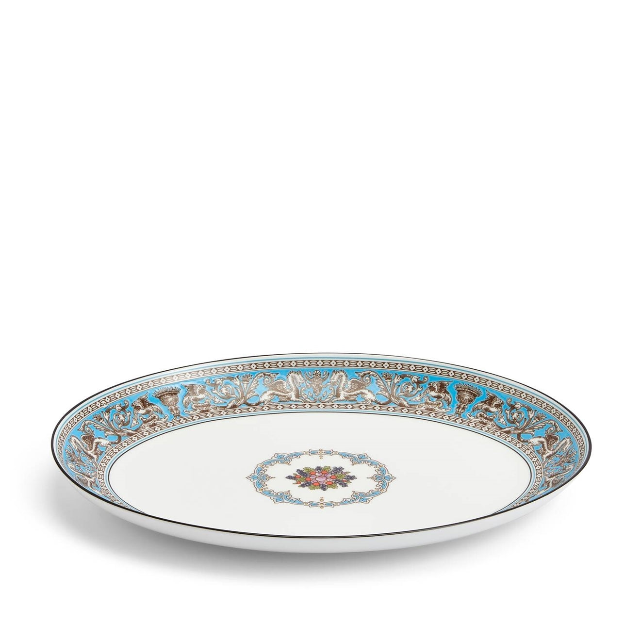 Bandeja ovalada Florentine Turquoise de porcelana fina con borde ornamentado.