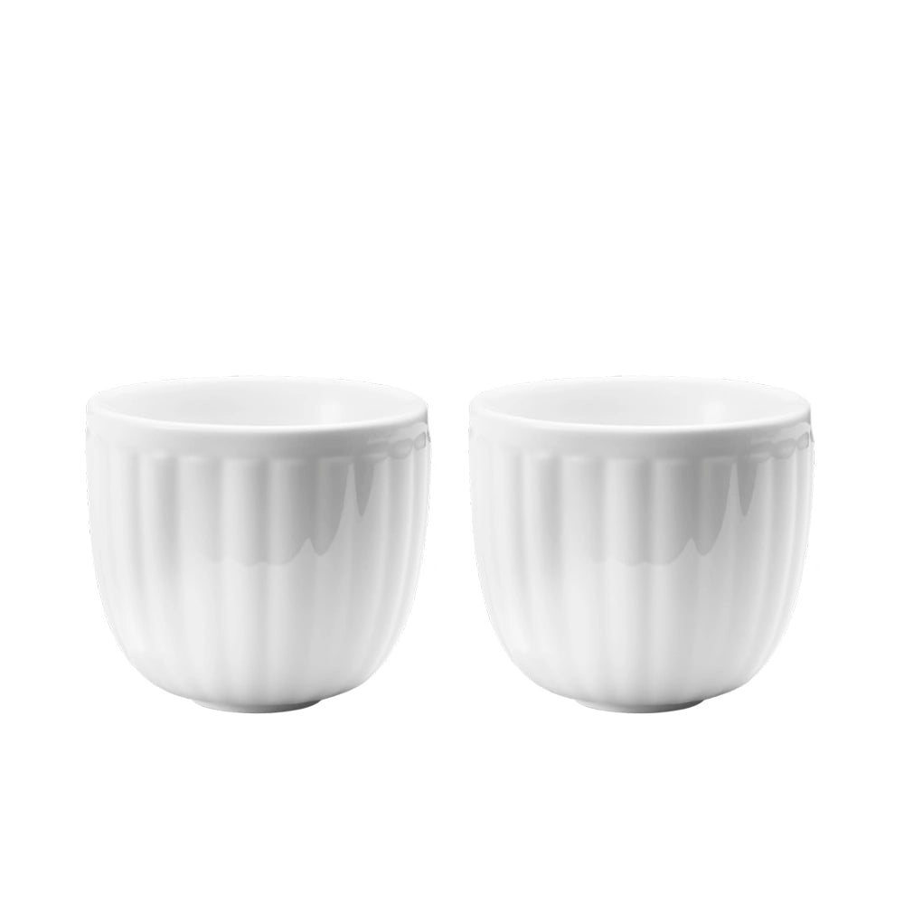 Set de 2 mugs térmicos Bernadotte de Georg Jensen, mostrando el diseño estriado y blanco.