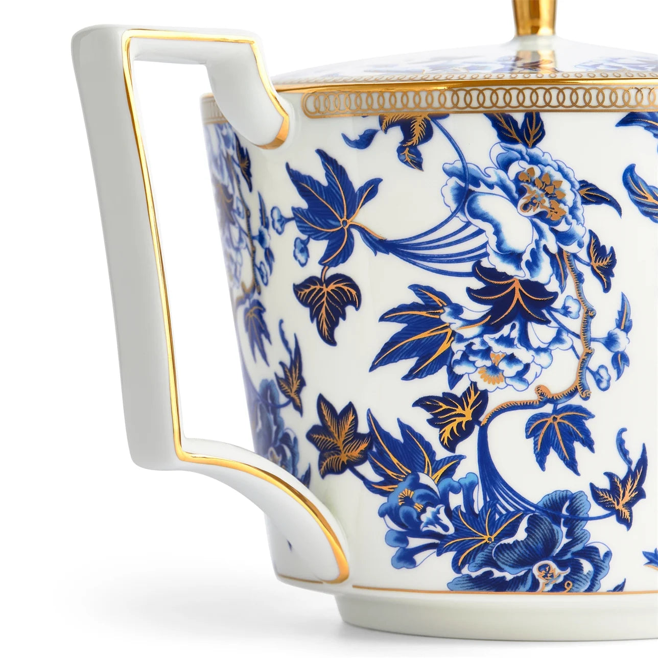 Tetera Hibiscus: Vista frontal con asa angular y cuerpo moderno.