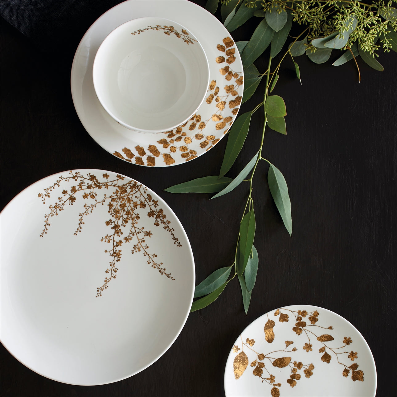 Juego de platos  y bowl Vera Wang Jardin