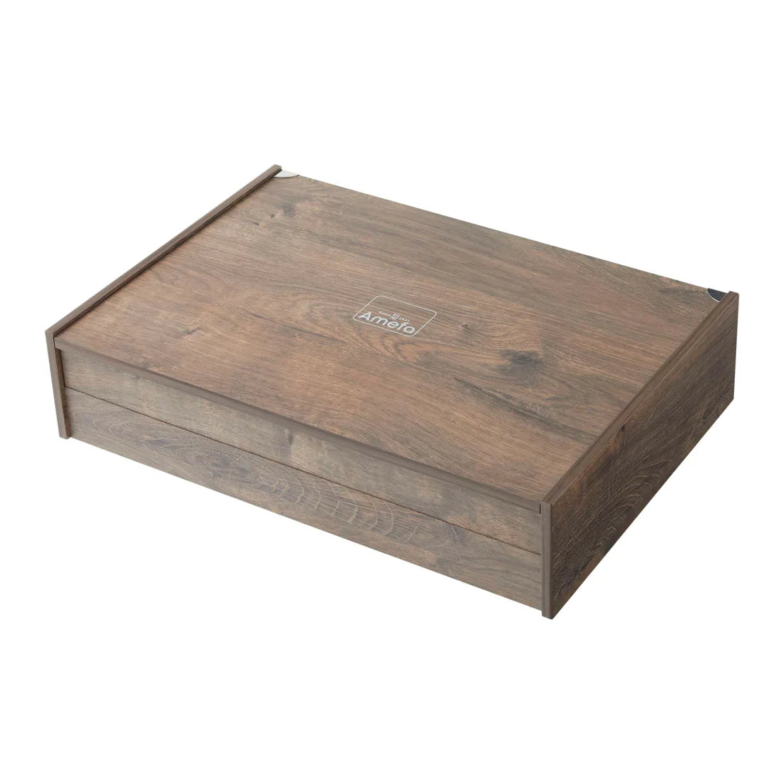 Caja de madera de Amefa cerrada, mostrando su acabado elegante y robusto para guardar cubiertos.