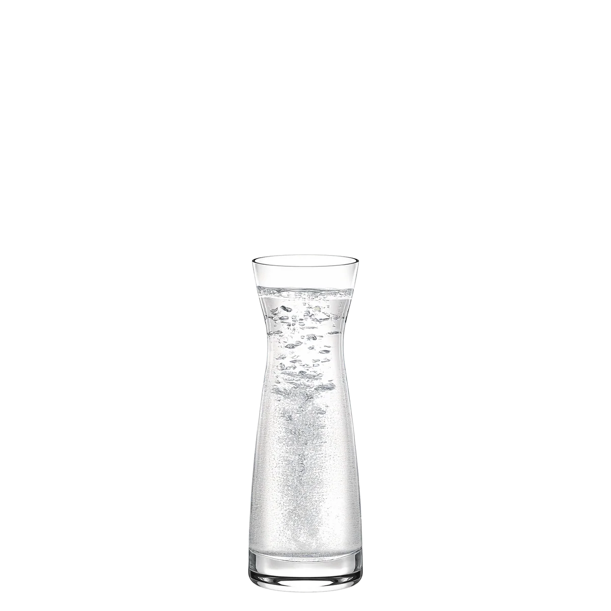 Detalle de la Jarra Carafes & Jugs S de Stolzle Lausitz llena de agua fresca con rodajas de limón, resaltando la claridad del vidrio.